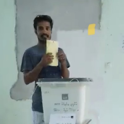 ނިލަންދޫގައި ވޯޓު ކަރުދާސް ދައްކަން އަންގާ މައްސަލައެއް ފެންމަތިކޮށްފި