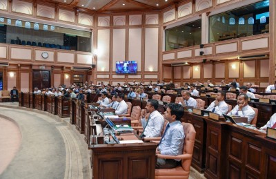 ތަރައްގީގެ ނަމުގައި ތަރިކަ ނެތިކޮށްލަން ޔާމީން އުޅުއްވި: ހަސަން