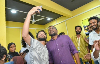 ހިތް ބުރަކަމެއް ނެތް، ނަޝީދާއި އިންތިއާ އެކު މަސައްކަތް ކުރެވޭނެ: ފައްޔާޒް