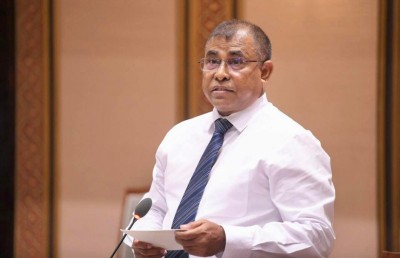 ރިސޯޓު ކުލި ކުޑަކުރިޔަސް ޓެކްސް އިން ލިބޭ ފައިދާ ބޮޑުވާނެ: މައުސޫމް