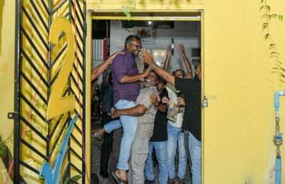 ހިތް ބުރަކަމެއް ނެތް، ނަޝީދާއި އިންތިއާ އެކު މަސައްކަތް ކުރެވޭނެ: ފައްޔާޒް