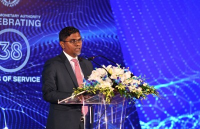 މިދިޔަ އަހަރު ނިމުނުއިރު ރަސްމީ ރިޒާވްގައި 712 މިލިޔަން ޑޮލަރު ހުރި