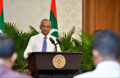 ތަރައްގީގެ ސްޕީޑުގެ މަންޒަރު ރައީސް ދެއްކެވި ގޮތް
