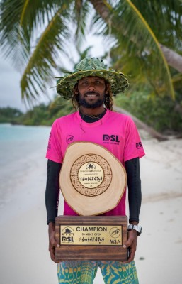 ފުރަތަމަ ނޭވާ ވެސް ރާޅުތަކުގެ ތެރެއަށް، އާމްދަނީ ވެސް އޭގެ ތެރޭގައި!