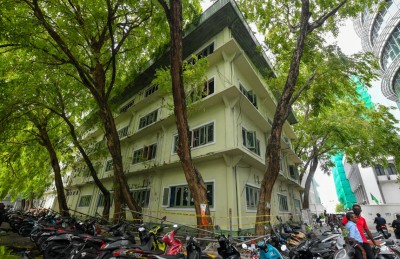 ހުރަވީ ބިލްޑިންގްގައި ހުރި ތަކެތި ނީލަން ކިޔަނީ