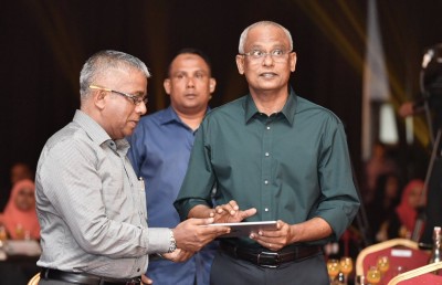 އާމްދަނީ ނުހޯދާ ބަޔަކު ތިބުމަކީ ބޮޑު ކަންބޮޑުވުމެއް: ރައީސް