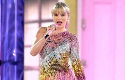 ފާއިތުވި އަހަރު ދުވަހު އެންމެ ބޮޑު އާމްދަނީއެއް ލިބުނު ސެލެބްރިޓީ އަކީ ޓޭލާ ސްވިފްޓް