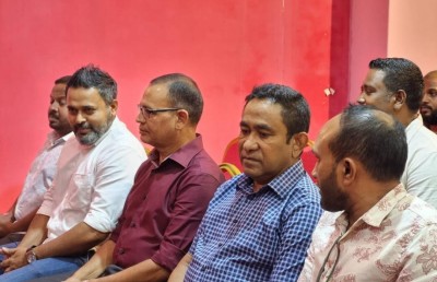 ޔާމީން "އިންޑިއާ އައުޓް" ކެމްޕޭން ކާމިޔާބު ކުރައްވައިފި: އާދަމް ޝަރީފް