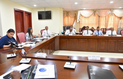 އަންހެނުންގެ ކޮމިޓީތަކުގެ ބައި އިލެކްޝަންތައް ގިނަވެ އީސީގެ ބަޖެޓު ހުސްވަނީ!