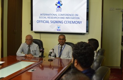 ވިލާ ކޮލެޖުގެ ސޯޝަލް ރިސާޗް ކޮންފަރެންސްގެ ޕާޓްނަރުންނާ އެކު ސޮއިކޮށްފި