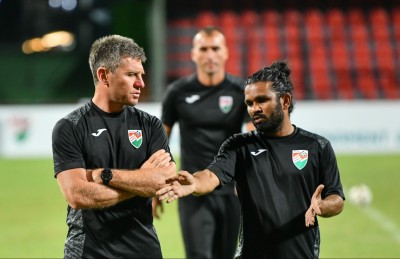 އައިއޯއައިޖީ އިން ކުޅުންތެރިން ވަޒަންކުރެވޭނެ: ގައުމީ ކޯޗު