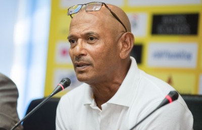 ވިކްޓަރީގެ ކޯޗަކަށް ލަންކާގެ ކުރިގެ ކޯޗު ޕަކީރް އަލީ ހަމަޖައްސައިފި