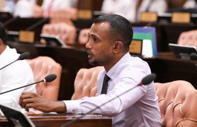 ދަރަނި ނެގުމުގެ ކުރިން މަޖިލީހުން ރުހުން ހޯދަން ޖެހޭ ބިލެއް އިދިކޮޅުން ހުށަހަޅައިފި