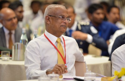 ލާމަރުކަޒީ ހައްލުތަކަށް ރައީސާއި ކައުންސިލަރުން އެއްމޭޒަކަަށް