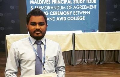 އިމާދުއްދީންގެ ޕްރިންސިޕަލް މުޖާހިދަށް ޑެޕިއުޓީ މިނިސްޓަރުކަން