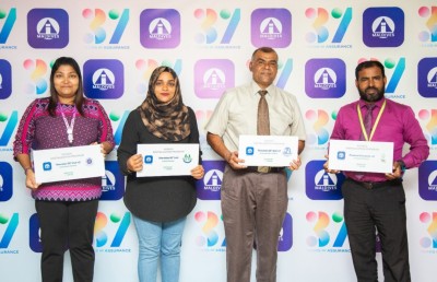 އެލައިޑުން ހަތަރު ސްކޫލަކަށް ޓީވީ އާއި ކޮމްޕިއުޓަރު ހަދިޔާކޮށްފި