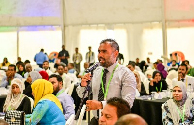 ކައުންސިލްތަކުގެ ބަޖެޓް އިތުރުކުރުމުގެ ހުށަހެޅުމަށް މަޝްވަރާކުރާނަން: ރައީސް