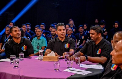 ވީއޭއެމުން ގެނައި ބިދޭސީ ކުޅުންތެރިން ކްލަބްތަކަށް ހަމަޖައްސައިފި