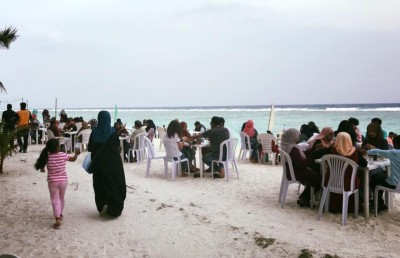 ވިޔަފާރިވެރިން އެޗުޑީސީއަށް: އުސޫލެއްގެ ތެެރެއިން ފުރުސަތު ދީ!