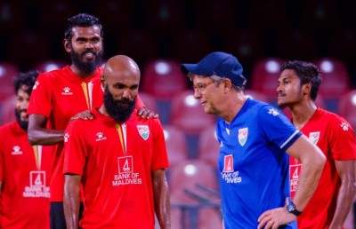 އެކުވެރިކަމުގެ މެޗެއް ނުކުޅެ ގައުމީ ފުޓުބޯޅަ ޓީމު ކޮލިފައިންނަށް ފުރައިފި