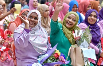 ބޮޑު މުސާރަ ޓީޗަރުންނަށް؛ އަހަރެމެންނަށް ކޯއްޗެއް؟