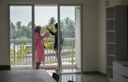 ވިނަރެސް ފްލެޓުތައް ބަލަން 11،000 މީހުން ނަން ނޯޓުކޮށްފި