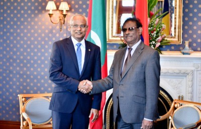 ރައީސް، މޮރިޝަސްގެ ވަގުތީ ރައީސާ ބައްދަލު ކުރައްވައިފި