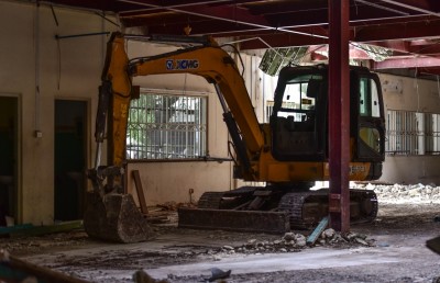 ހުރަވީ ބިލްޑިންގް ތަޅާލަން ފަށައިފި