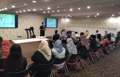 ކިޔަވައި ނިންމާ ހުރިހާ ޑޮކްޓަރުންނާއި ނަރުހުން ކޮބާ؟