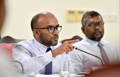 ޗައިނާގެ ލޯނުތަކަކީ ދަރަނީގެ ދަންތުރައެއް ނޫން: އަމީރު