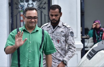 ފަޔާޒް ޖަލަށްލާން ކުރި ދެ ހުކުމް ވެސް ހައި ކޯޓުން ބާތިލްކޮށްފި