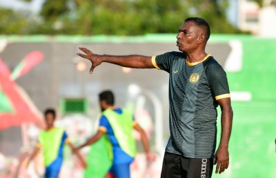 އޭދަފުށީގެ ކޯޗުކަން ދޫކޮށް އާތީ އީގަލްސް އަށް