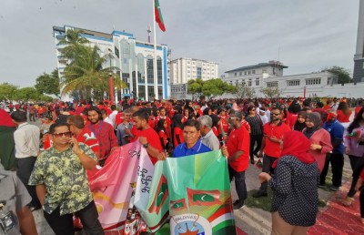 ގައުމީ ތަރިންނަށް ރަތް މަރުހަބާއެއް