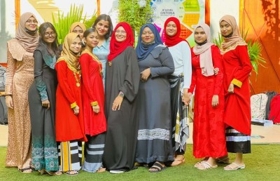 އިޔާންގެ ވާހަކަ: ސްކޫލު ނިންމާލުމަކީ ތަފާތު އިހުސާސްތަކެއް