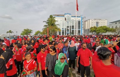 ގައުމީ ތަރިންނަށް ރަތް މަރުހަބާއެއް