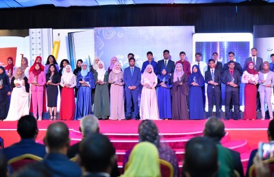 ސްކޫލްތަކުގެ ކާމިޔާބީ ހަމައެކަނި ގަދަ ދިހަޔަކުން ކަނޑައެޅުމުގެ ނުރައްކާ