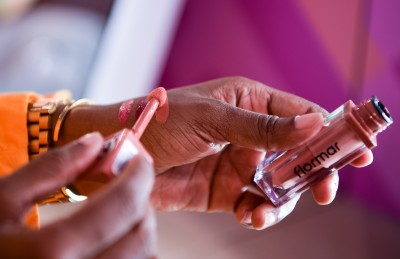 ކޮސްމެޓިކް ބްރޭންޑު "ފްލޯމާ"ގެ ފިހާރައެއް ހުޅުވައިފި