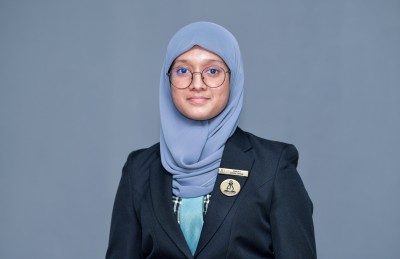 އިޔާންގެ ވާހަކަ: ސްކޫލު ނިންމާލުމަކީ ތަފާތު އިހުސާސްތަކެއް