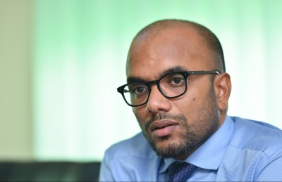 އިންޑިއާ އާއި ޗައިނާއިން ނަގާ ލޯނުގެ ތަފާތަކީ ކޮބާ؟