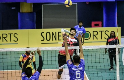 އޮއްފު އެފްސީ ބަލިކޮށް ޕޮލިސް އުހުގައި މަގާމު ދަމަހައްޓައިފި