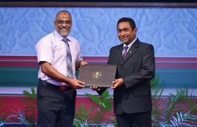 ފިއްޓޭ: ކުރީގެ ޑިފެންޑަރު، މިހާރު ވެސް ޑިފެންސުގައި!