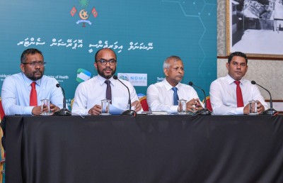 ނަޝީދުގެ އިގްތިސާދީ ވިސްނެވުމާ ދެކޮޅަށް ފައްޔާޒާއި އަމީރު ނުކުންނަވައިފި