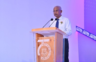 މޭނާ ސްކޫލް އެއްކޮށްލަން ބޮޑު ކެމްޕަހެއް ހަދަނީ