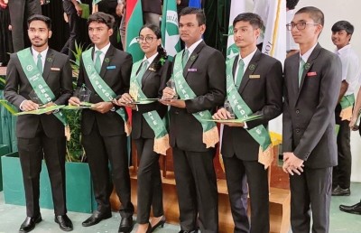 އަމީނިއްޔާ އިން ވިދާލި ފިރިހެން ދަރިވަރު!
