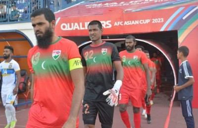 ރާއްޖެއިން ލަންކާ ބަލިކޮށް މޮޅަކާއެކު ކޮލިފައިން ނިންމާލައިފި