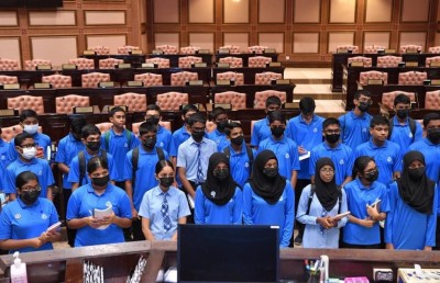 އަވަސް އަވަހަށް އެކްޓިވިޓީ ޔުނިފޯމު ބަދަލުކުރާތީ ބެލެނިވެރިންގެ ހުސް ޝަކުވާ