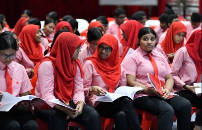 ޓިއުޝަނާ ނުލައި ކުރިއަށް ދާނީ ކިހިނެއް؟
