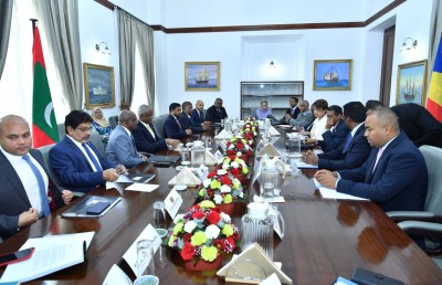 ސީޝެލްސް އާއި ރާއްޖޭގެ ގުޅުން ބަދަހި ކުރަން މަޝްވަރާކޮށްފި