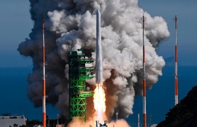 ޖައްވަށް ސެޓަލައިޓް ފޮނުވަން ކުރި މަސައްކަތް ދެކުނު ކޮރެއާ އަށް ކާމިޔާބުވެއްޖެ