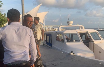 އަދީބު ހައްޔަރުކޮށްގެން ދޫނިދު އަށް ގެންގޮސްފި